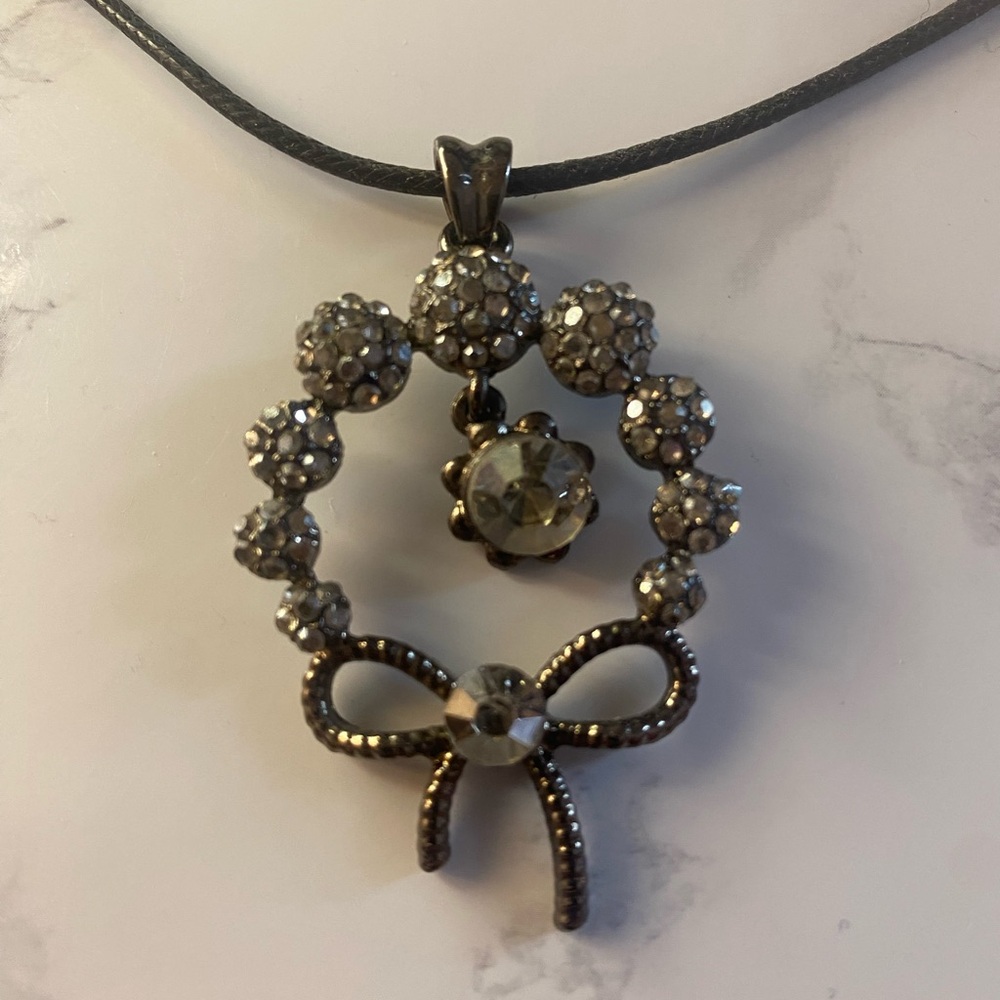 Wreath Necklace